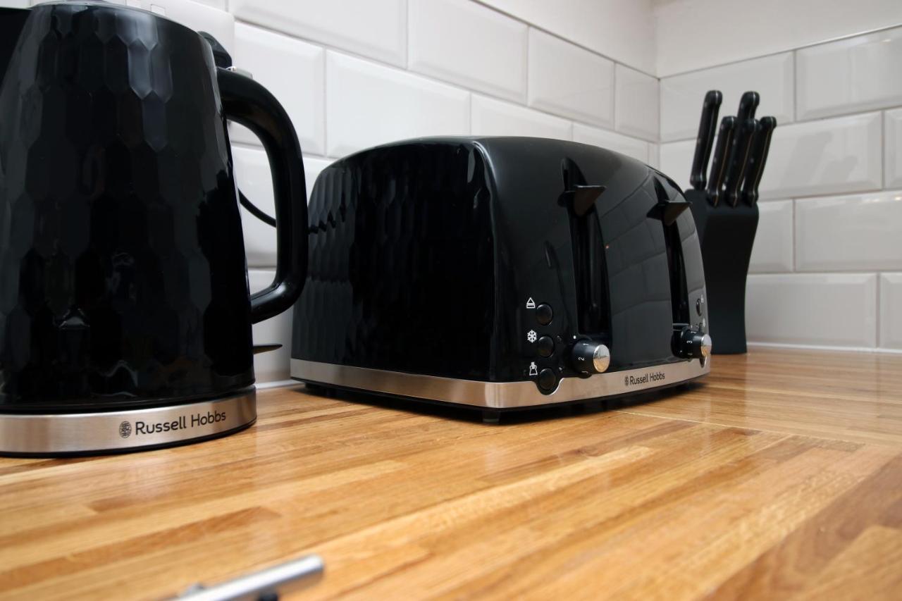 No 49 City Apartments, Perfect For Business And Leisure Stays, 10 Min Drive Into City Centre, Easy Access To Local Transport, 1Br And 2Br Available, Free Parking Cardiff Zewnętrze zdjęcie